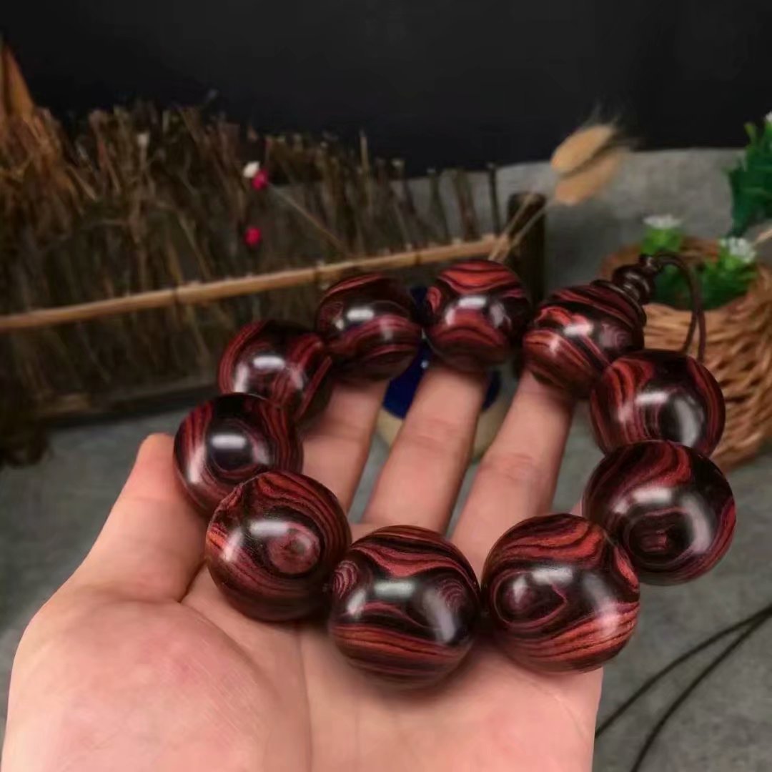 海南黄花梨和小叶紫檀金丝楠木,缅甸花梨和海南黄花梨的图片对比