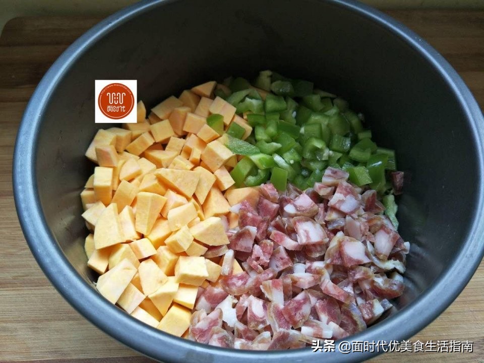 电饭煲怎么煮菜米饭好吃,电饭煲怎么煲白米饭好吃