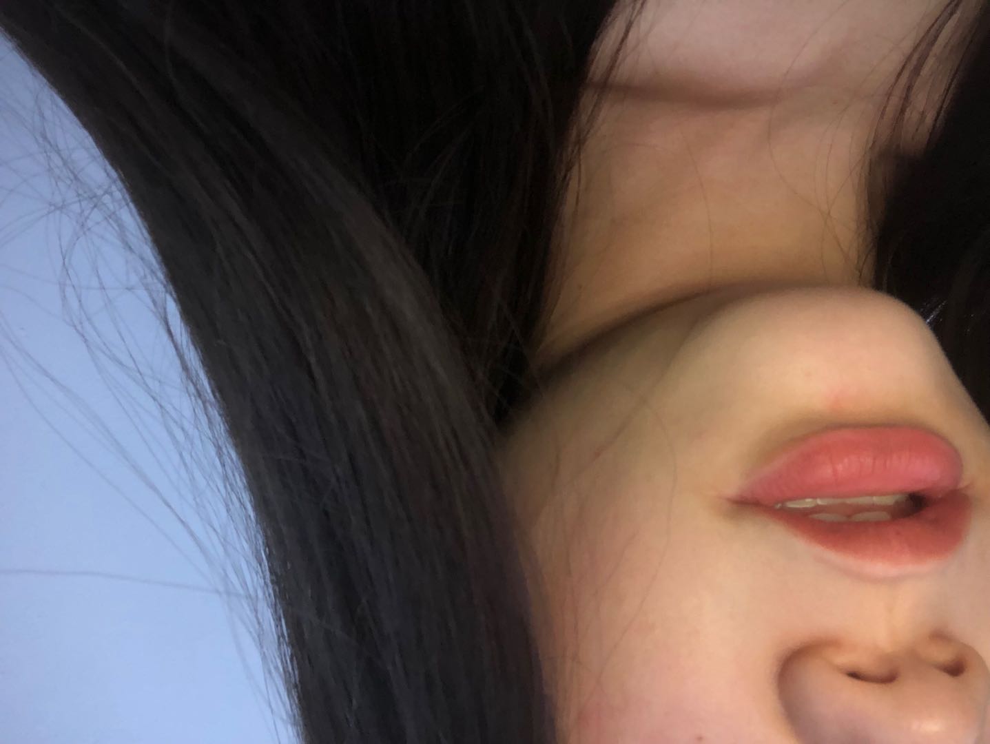 发根油发梢干怎么回事,发根油发梢干的头发如何解决