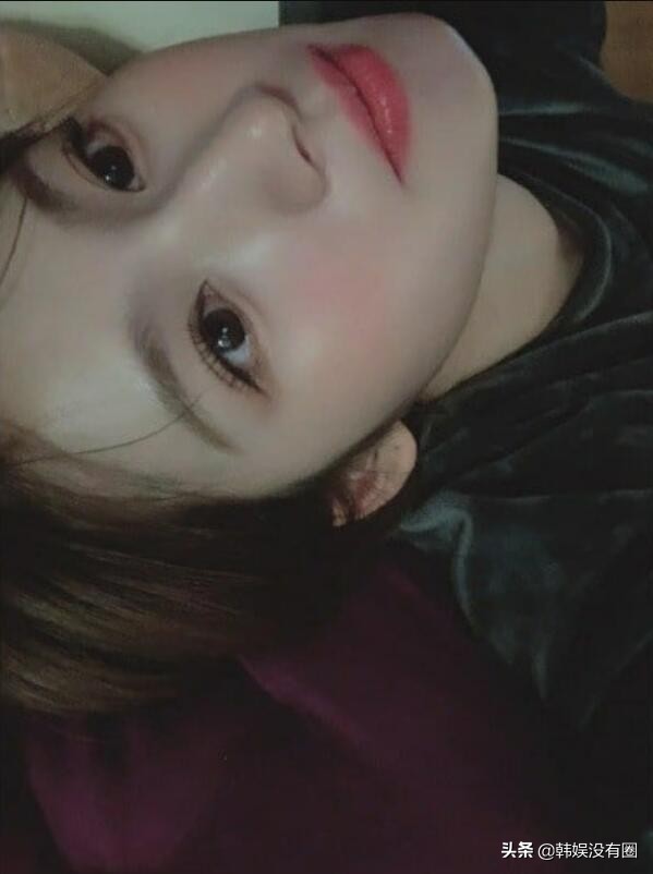 twice成员直拍sana教程,twice成员sana去美国