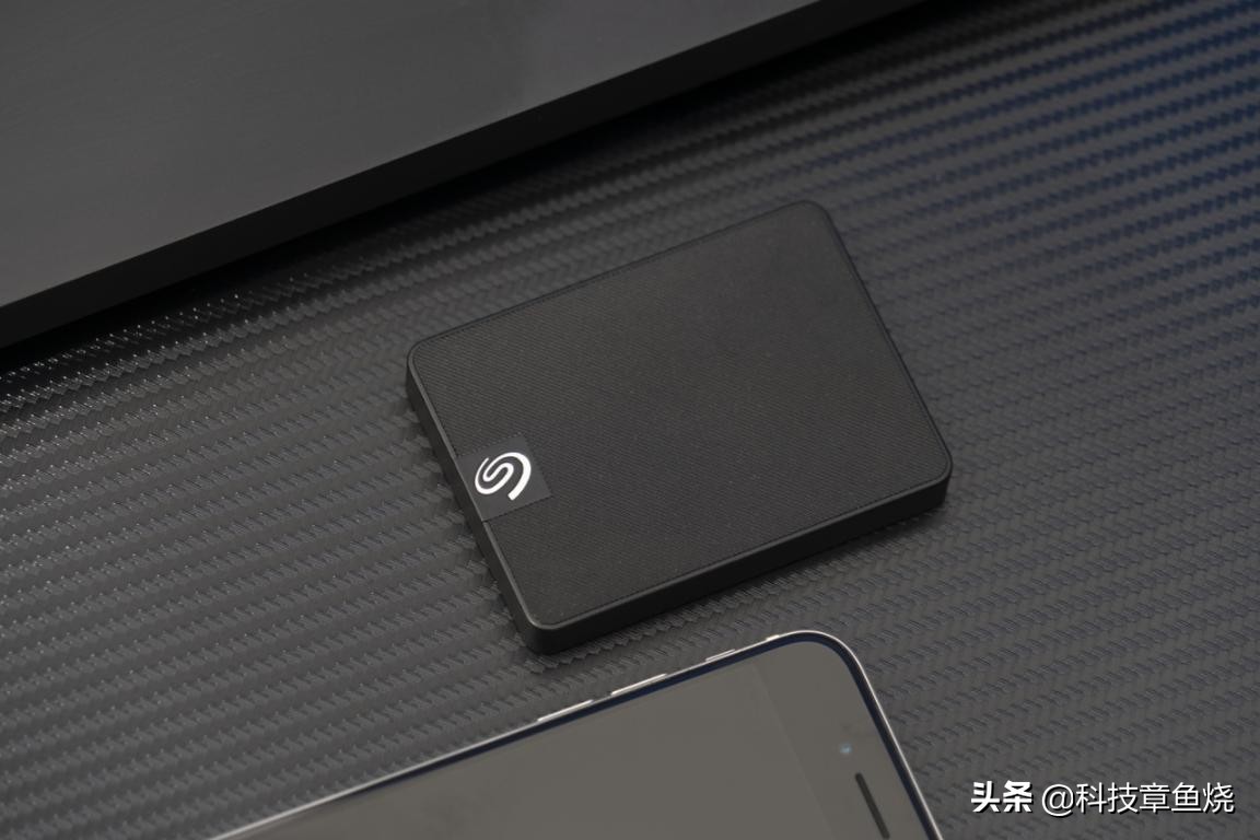 大型移动硬盘可以做什么,移动硬盘可以做些什么东西