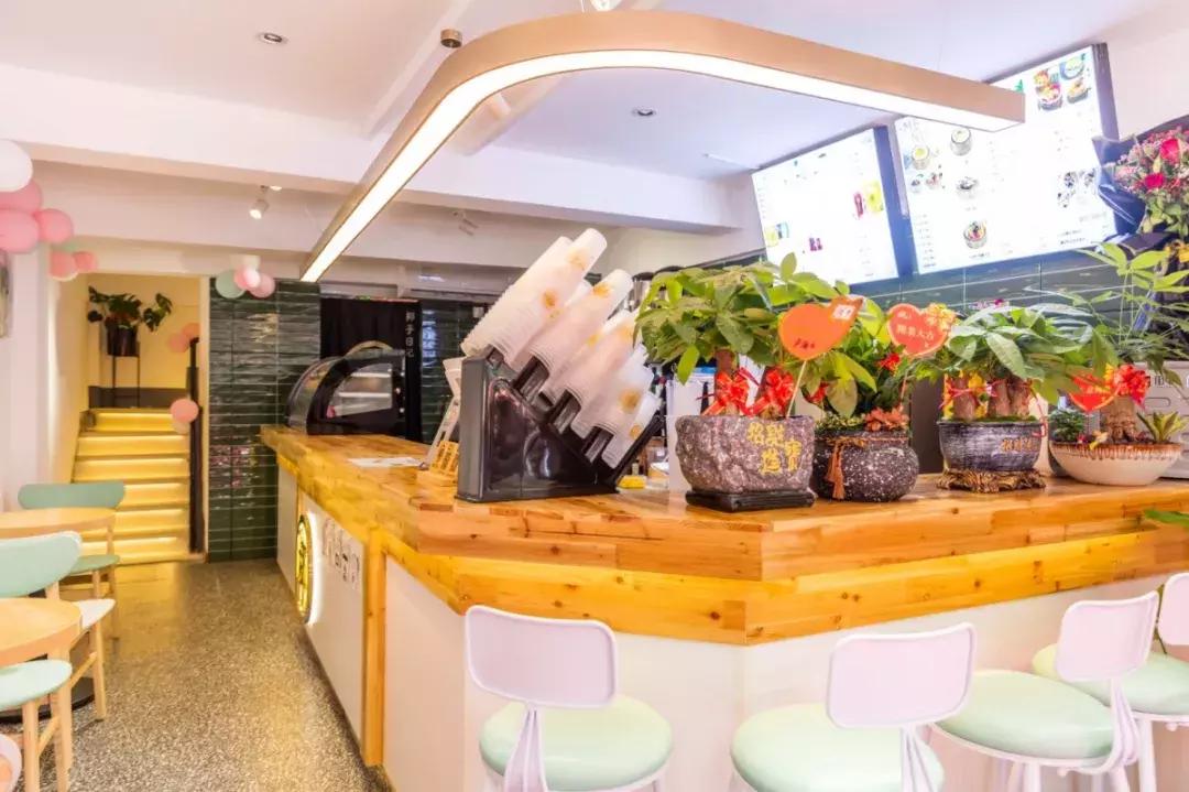 椰子碗甜品颜值高,火爆ins的椰子碗直接送