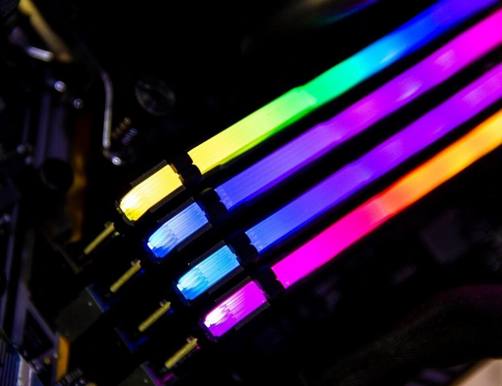 双4g加单8g内存条怎么组成双通道,16g和8g内存条可以组建双通道吗