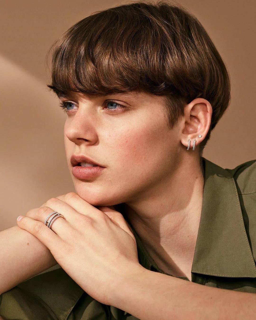 钻戒一克拉以下都是碎钻,0.3克拉碎钻价值