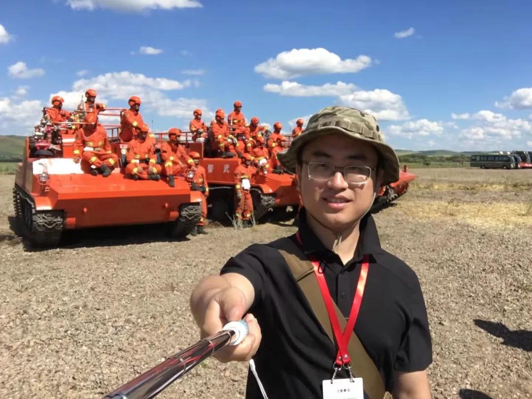 蒋磊知乎后续,铁血军事网蒋磊照片