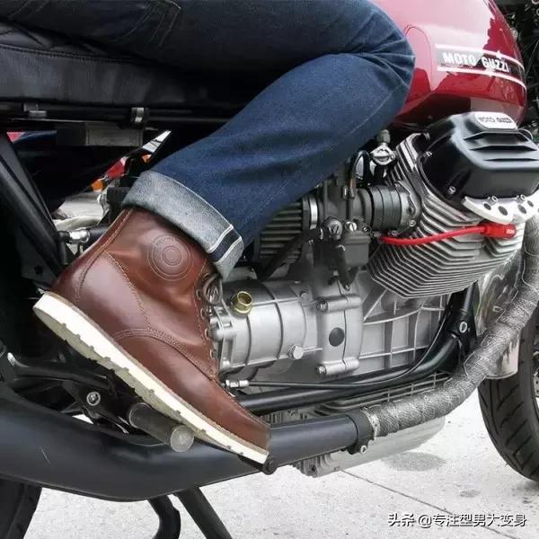 男人变成熟的条件,男人怎么可能少得了一双高端男靴