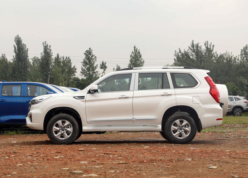 全新哈弗h9对比全新普拉多,哈弗h92020款改装普拉多