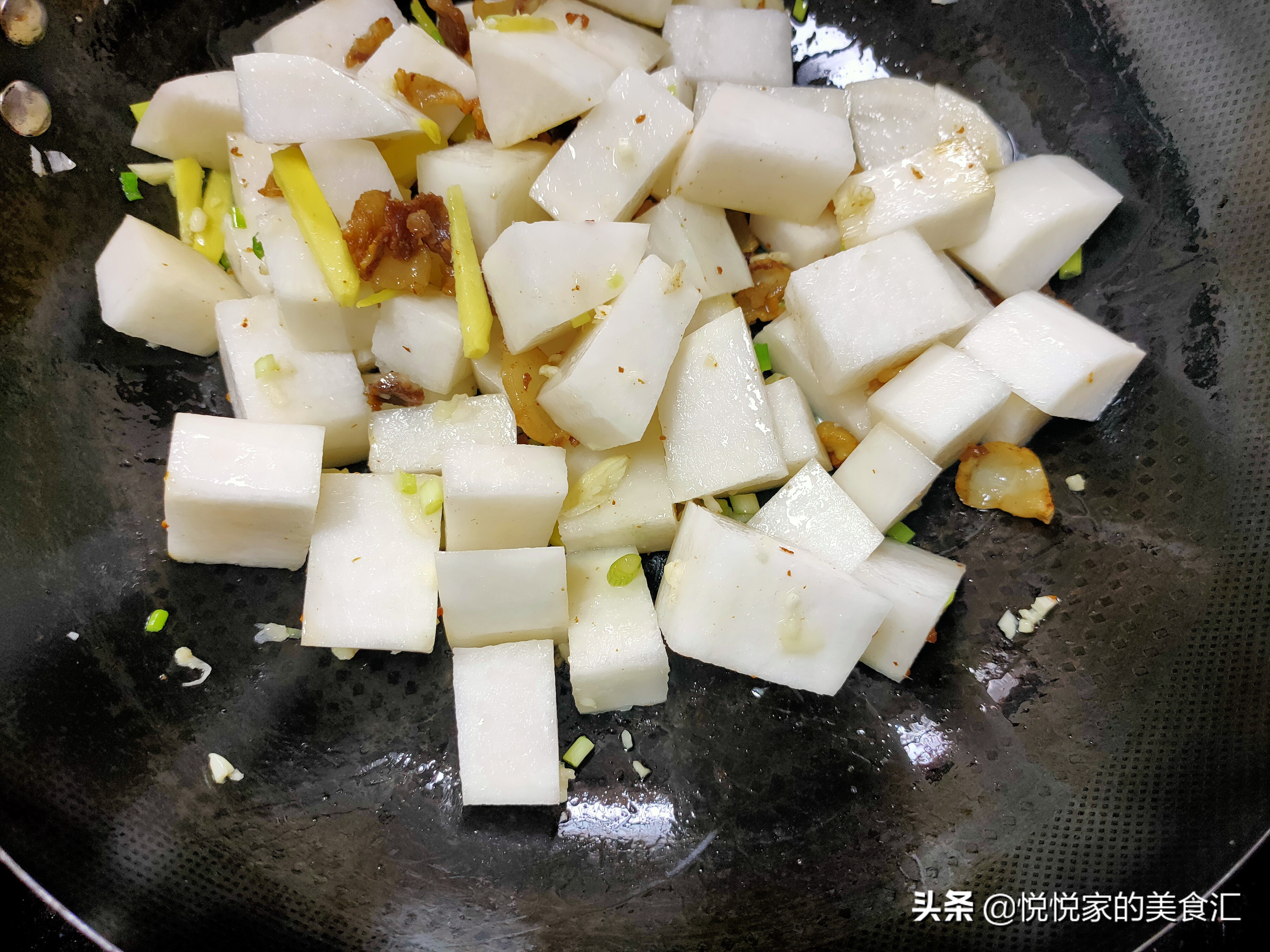 粗的红薯粉要煮几分钟才能熟,红薯粉做粉条要煮多久