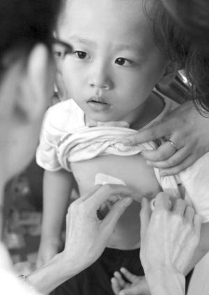 女儿五岁早熟怎么治疗,五岁女童早熟要怎么治疗