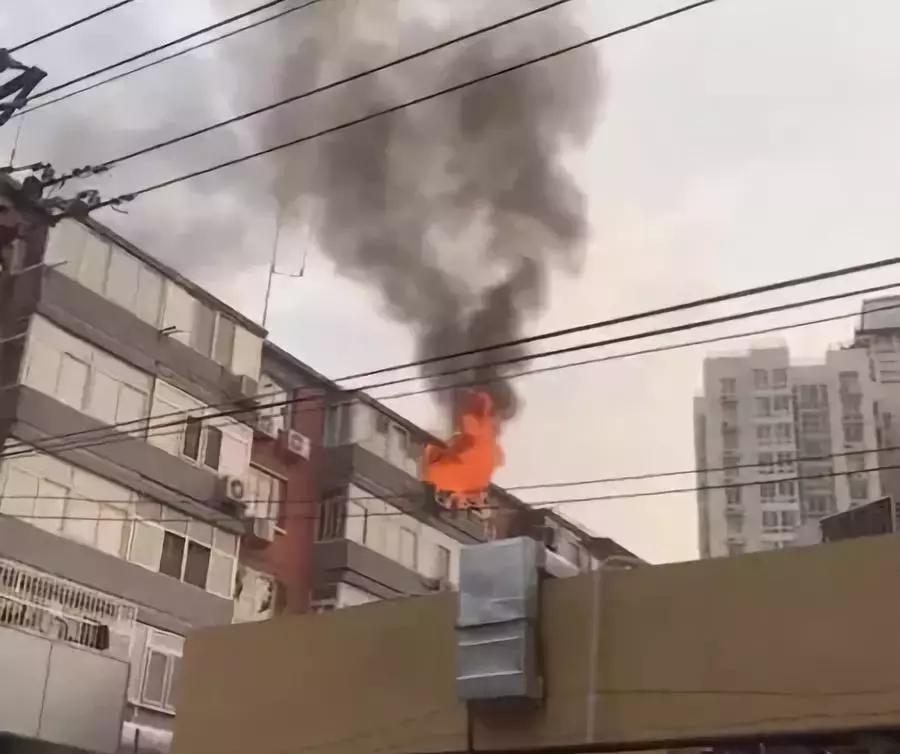 小区楼道干净整洁视频,北京楼道清洁排名