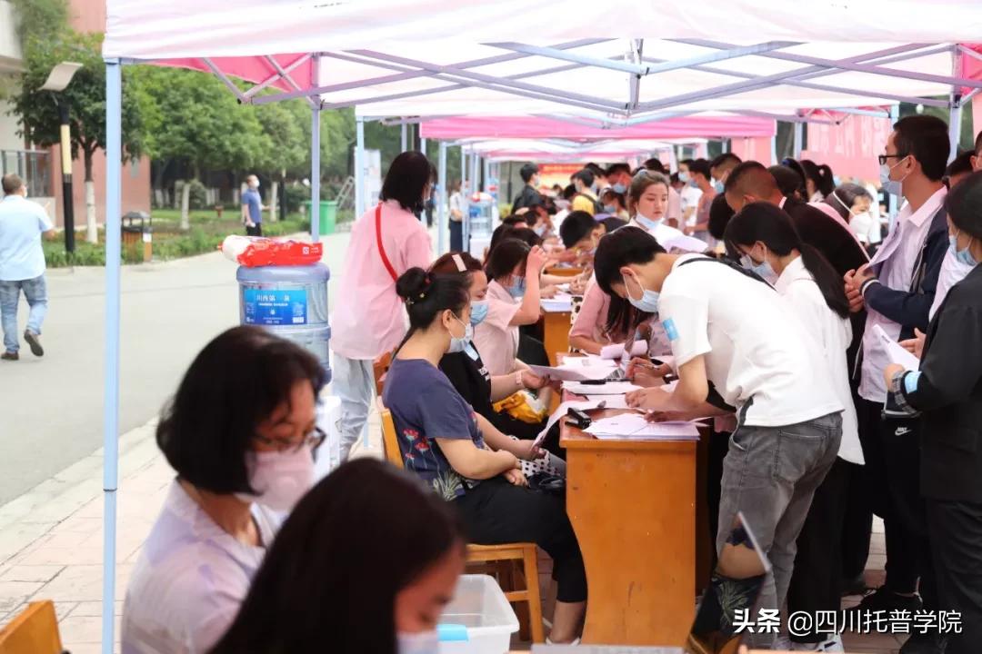 考试、防疫两手抓，托普学院打出一场单招考试安全“漂亮仗”