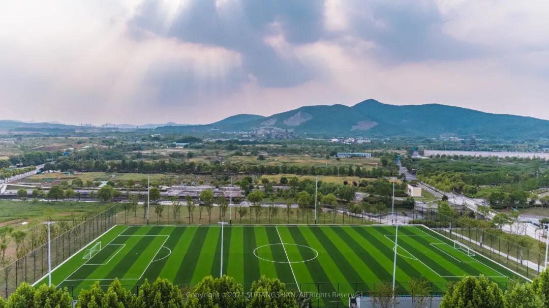 南京汤山哪里可以玩皮划艇,汤山矿坑公园三叠湖皮划艇