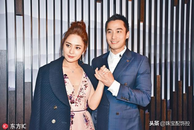 阿娇无名指大钻戒,阿娇的钻石是什么牌子