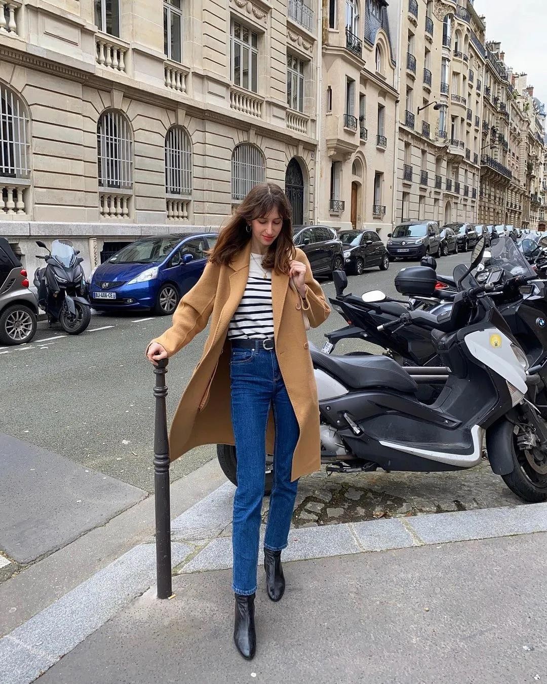 驼色大衣怎么搭配好看高级感,驼色大衣怎么搭配高端大气