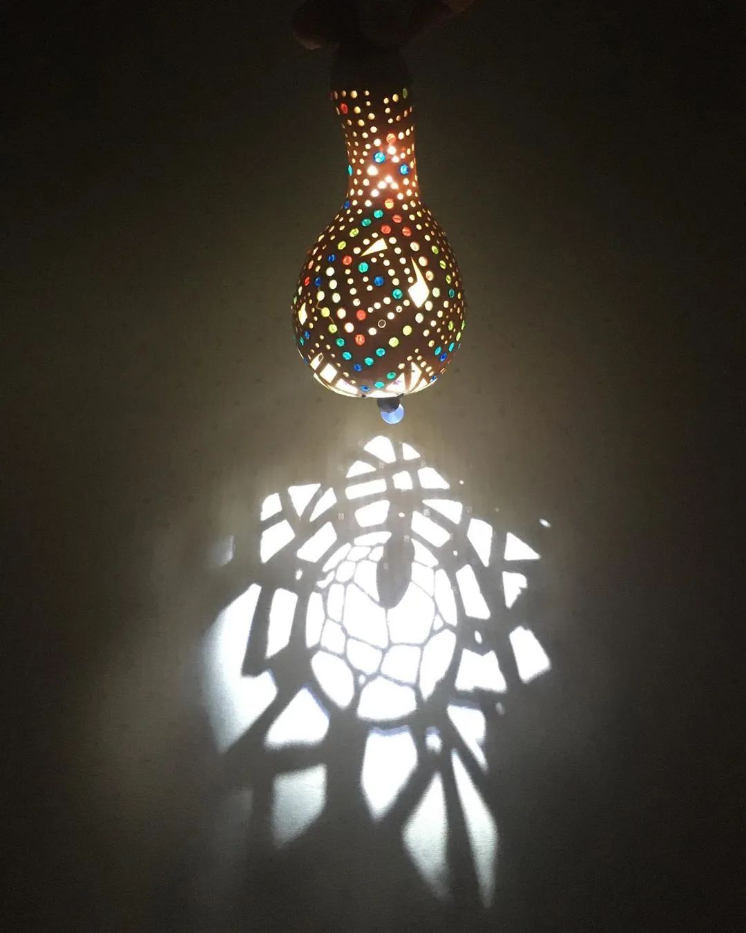 日本主妇用葫芦做灯,一个卖出1000高价:精致的手作真值钱