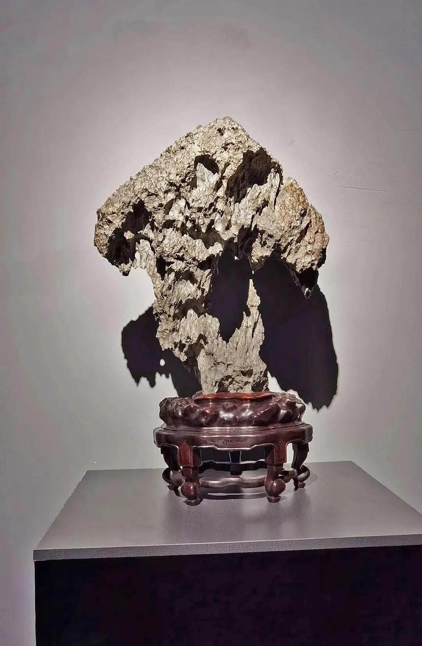 成交价最高的奇石是哪种,目前最高成交价的奇石