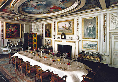 娃娃屋玩家,英国女王与玛丽王后