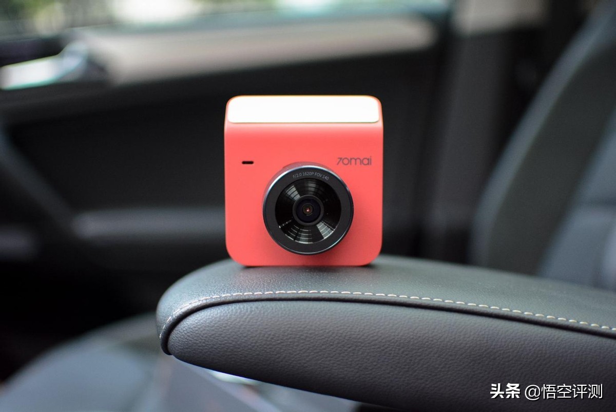 电子狗行车记录仪小汽车,70迈行车记录仪改装实时监控