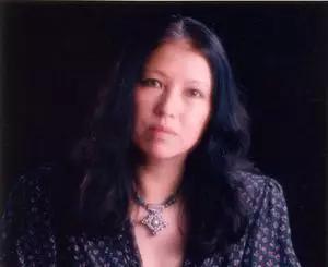 三毛自杀经历,三毛自杀之谜