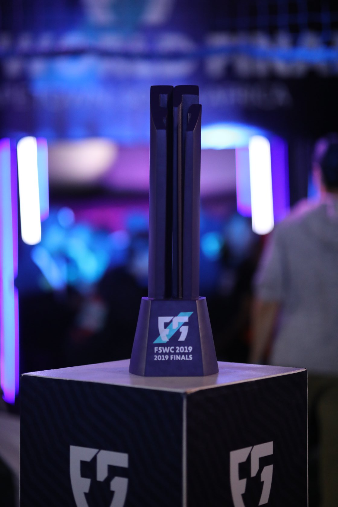 2019F5WC世界冠军赛中国女子队勇夺亚军