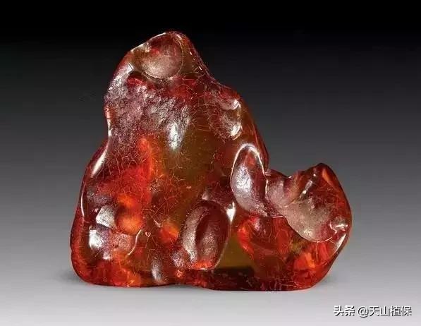 怎么捡到价值极高的石头,捡到一块石头价值千万