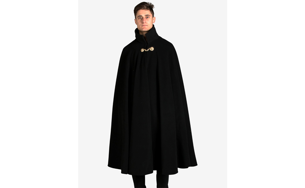 Cape、cloak、wrap有什么区别?