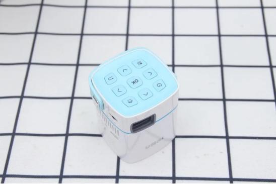 王一博投影仪是什么牌子,王一博投影仪测试