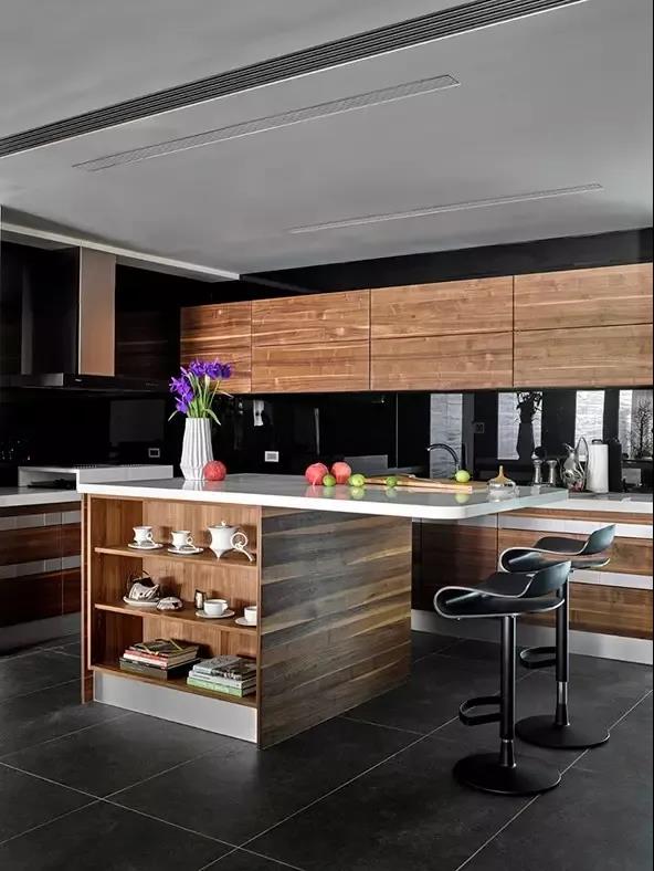 林志炫三宅一生,林志炫的别墅什么样子