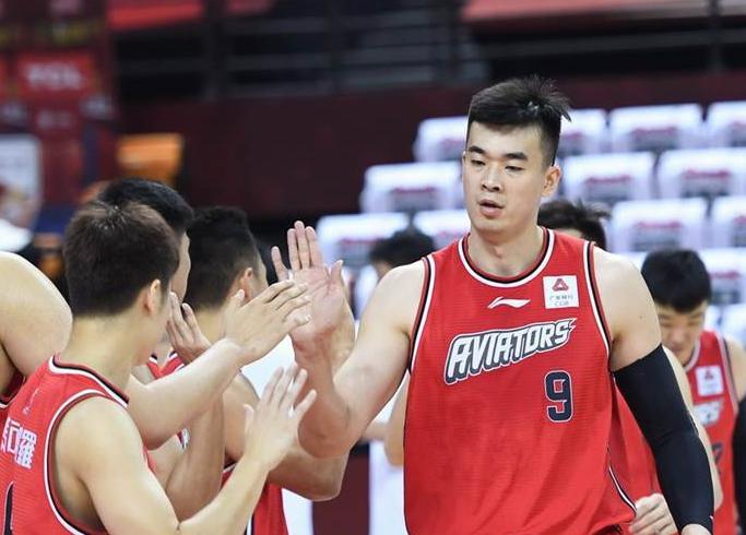 深圳队李慕豪最新消息,李慕豪重回深圳集锦