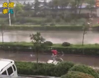 一组动图警示你的安全,一张图警示你被碰瓷