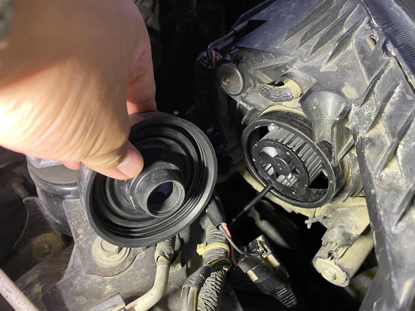 常见中高端汽车大灯,又聚光又亮的汽车大灯选择