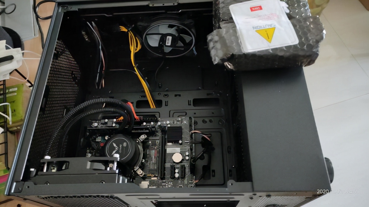 自己动手组装电脑都需要买啥,自己动手组装电脑需要做些什么