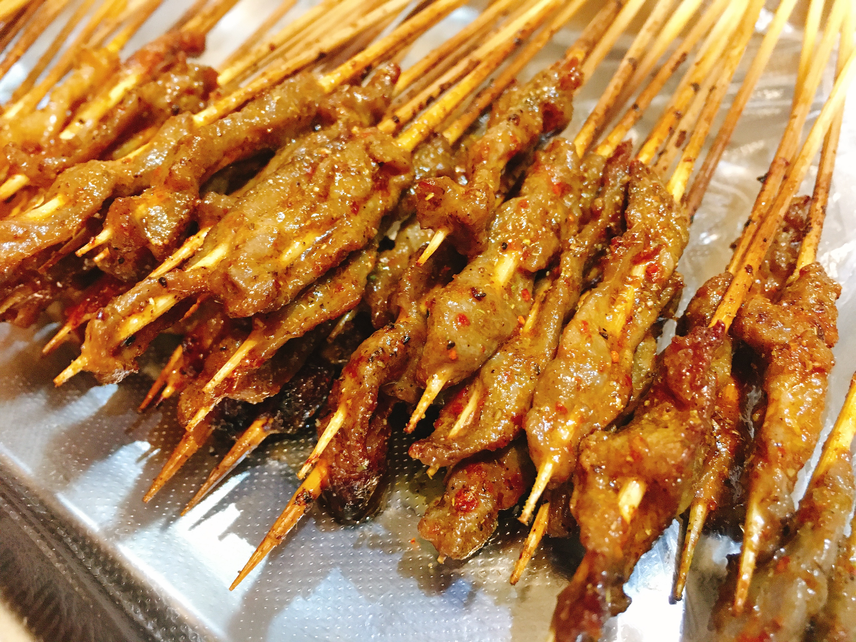 一边写一边流口水,红谷滩这些店可要好好的啊,脱下口罩我就来