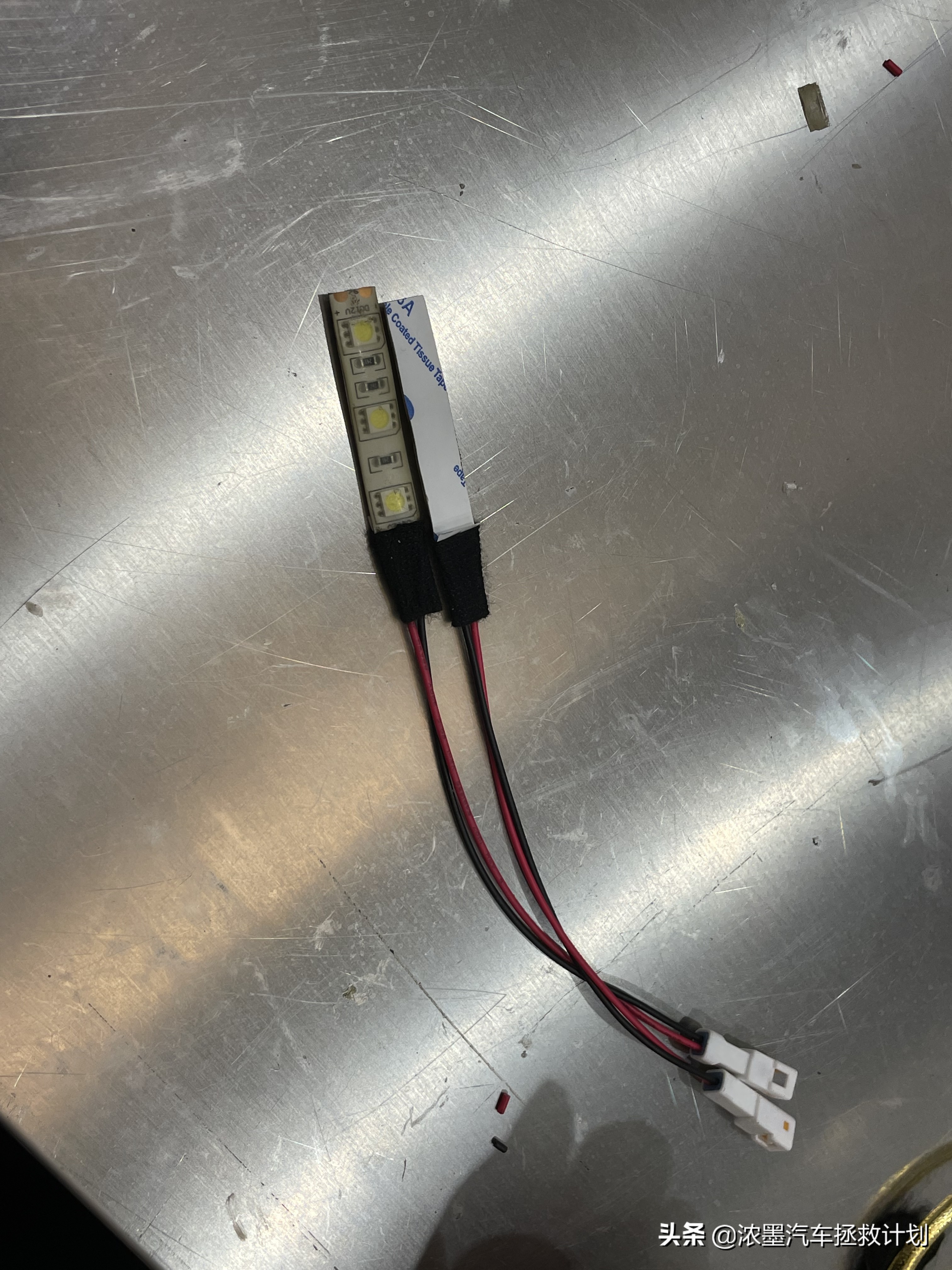 「妙手生花」重建一台战损级桑塔纳，带给它历经千般后的华丽重生