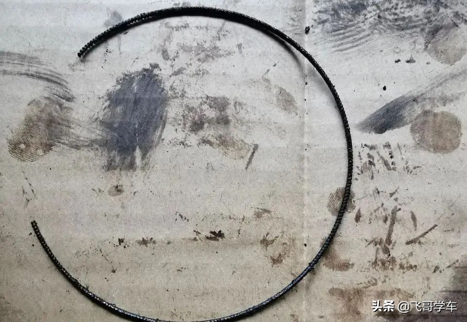 丰田皇冠3.0发动机大修有点共振,皇冠发动机烧机油大修