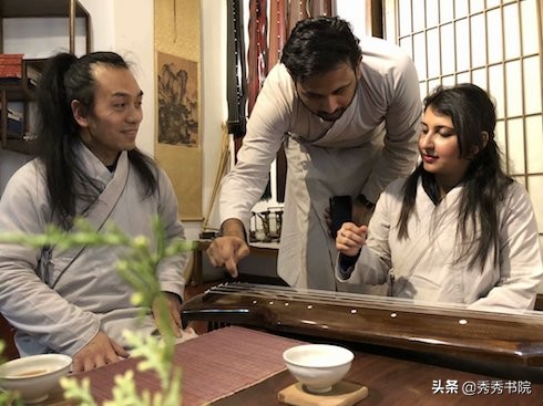 中巴友谊之花香满书院