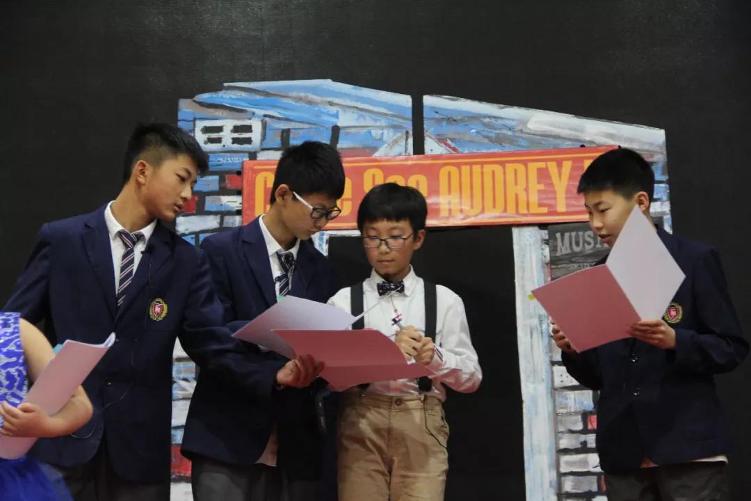 让你瑟瑟发抖地捧腹大笑/力迈中美国际学校卡文特“绿魔先生”