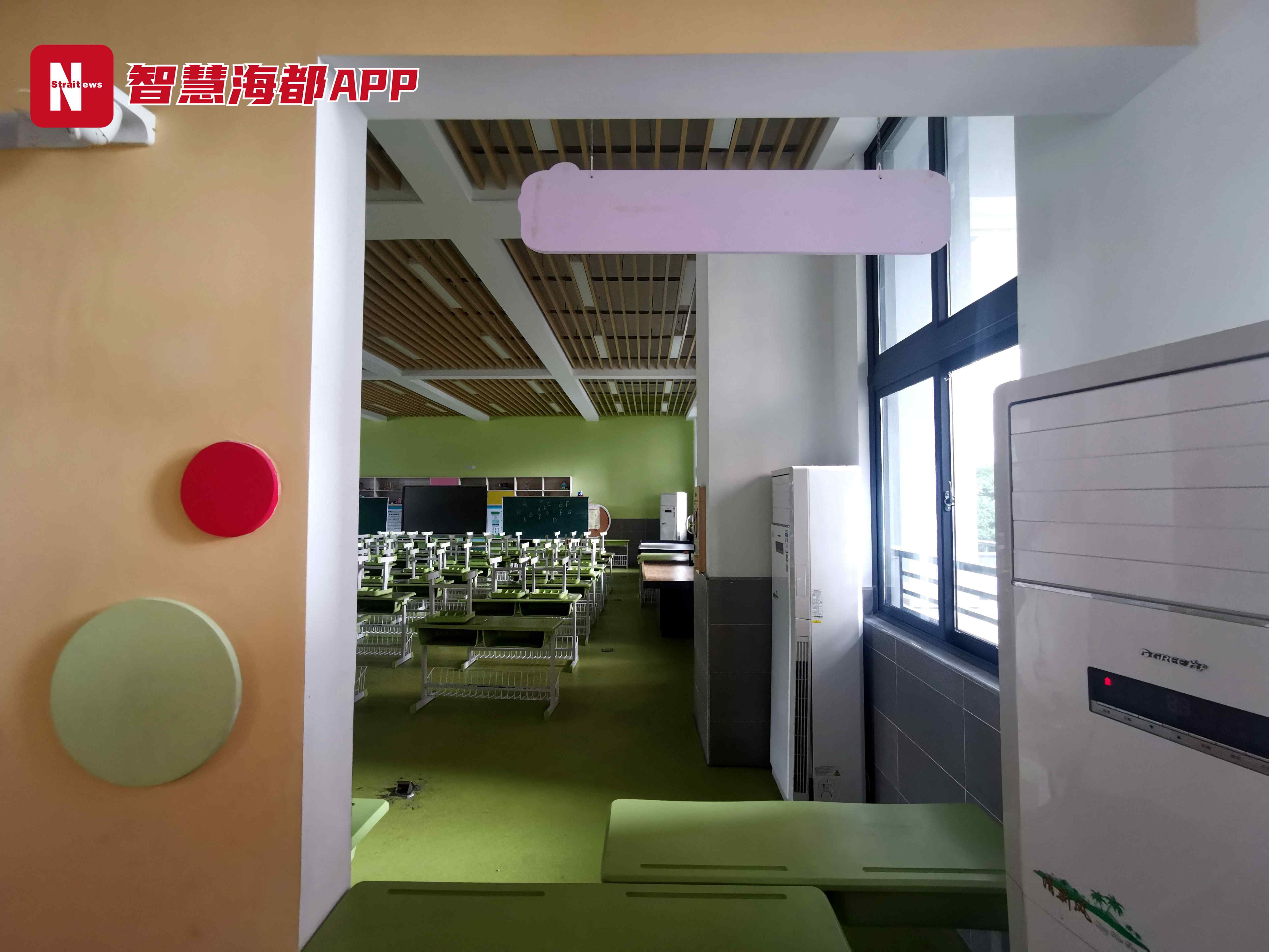 学校学生太多教室不够用,福州市屏山小学学生