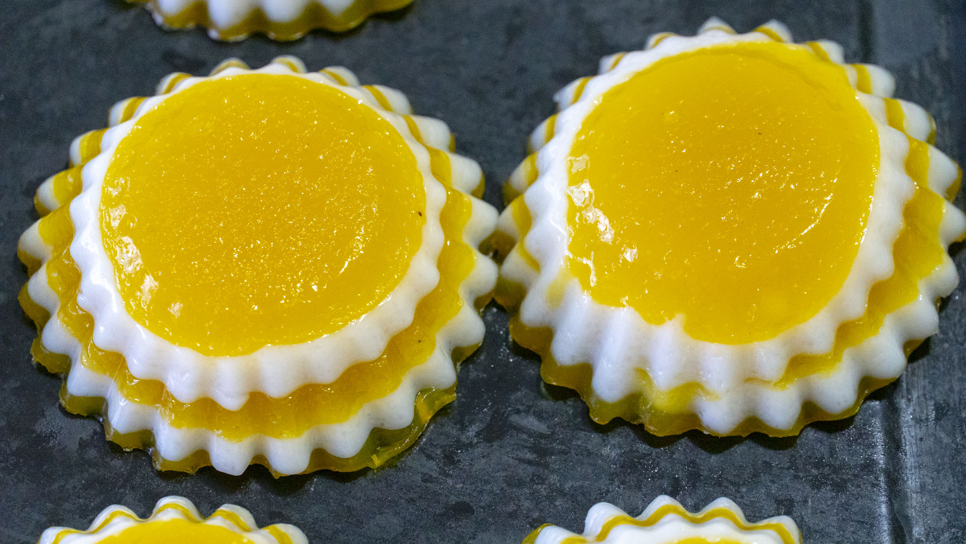 各种各样的千层马蹄糕,千层马蹄糕熟浆不够稠