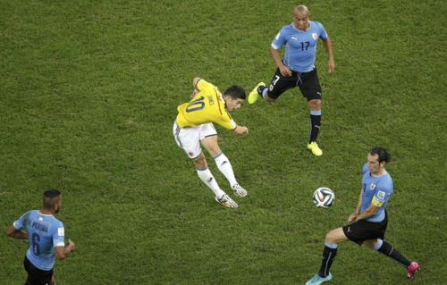 既要滚圆又要滚远！做一个科学的世界杯足球到底有多难？