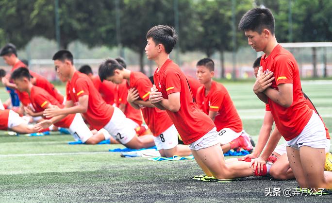 中国足球青训在3到5年发生质变,恒大足校南京青训vs中国足球小将