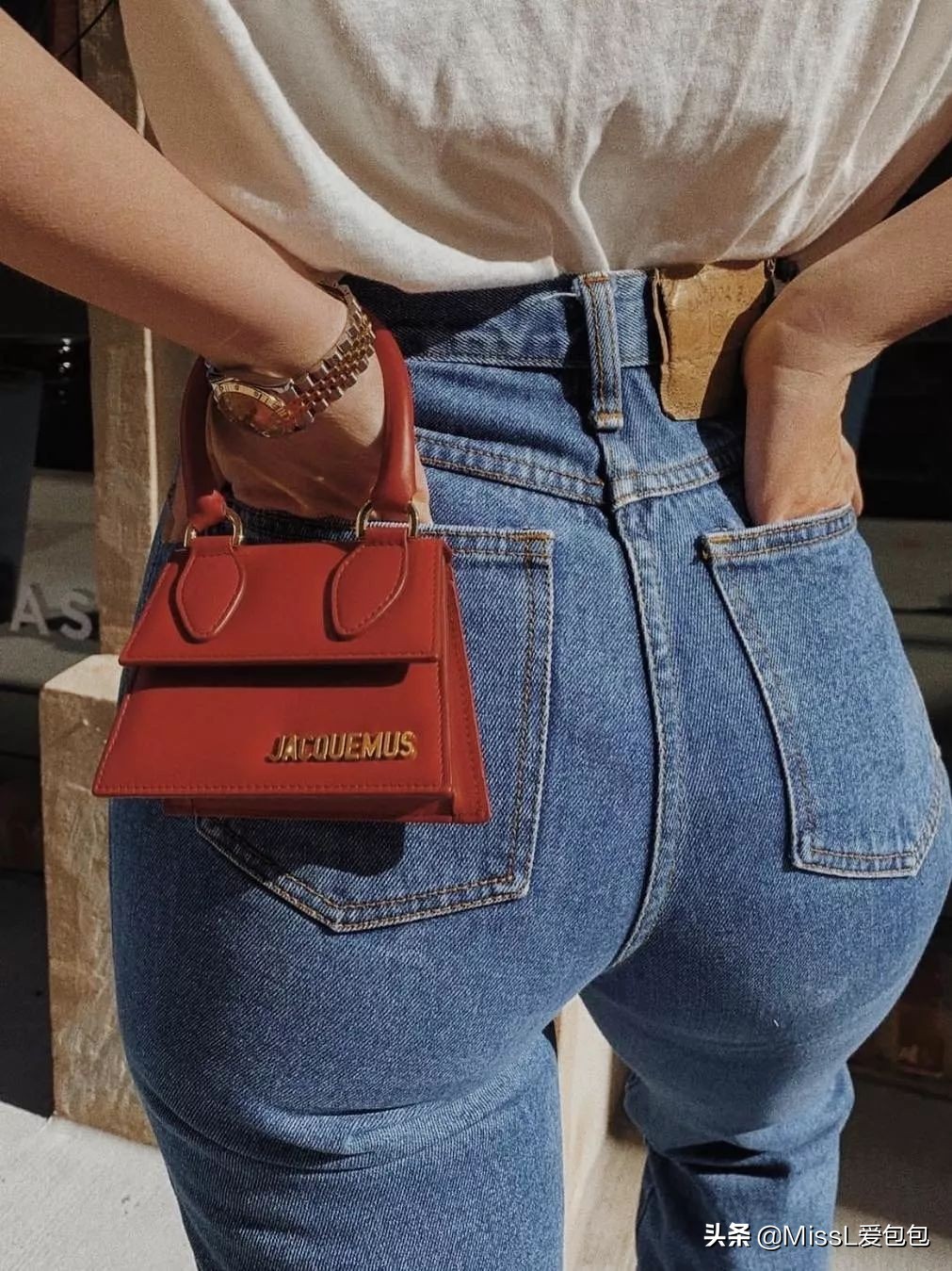 有哪些手袋既经典又时髦呢,时髦氛围感的必备单品迷你手袋