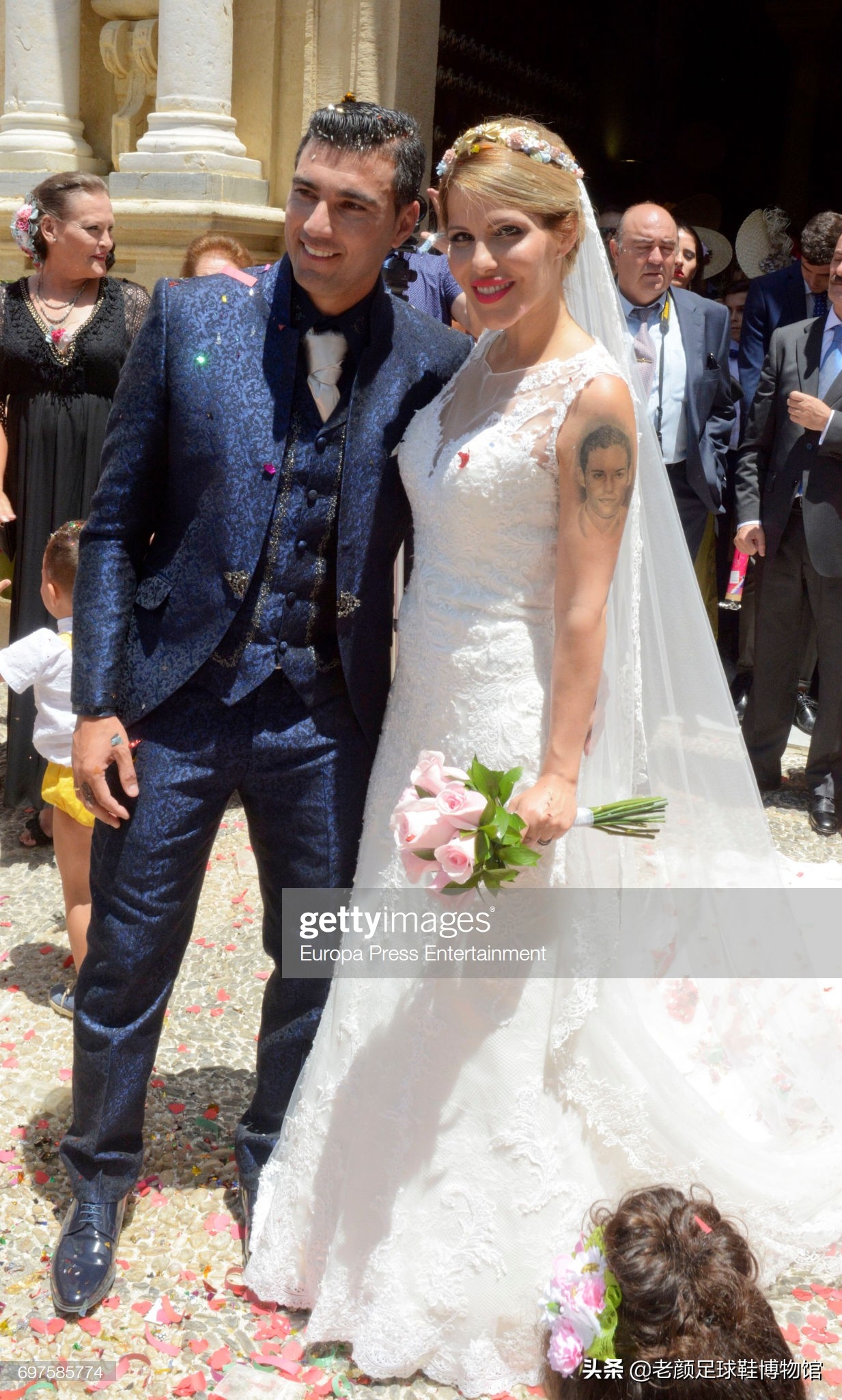 悲伤笼罩,悲伤笼罩巴黎