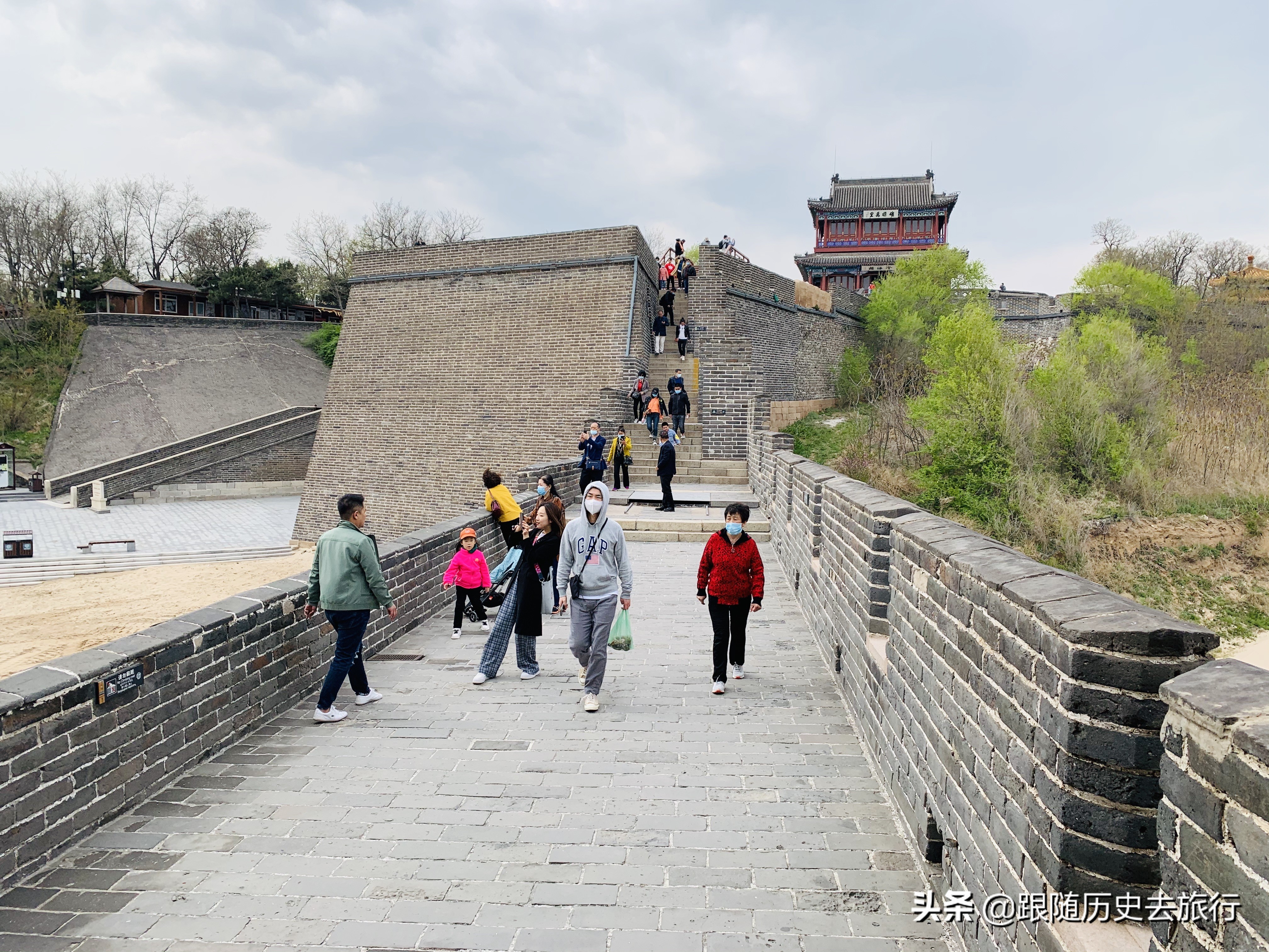 秦皇岛古长城美如画,万里长城老龙头俯视图