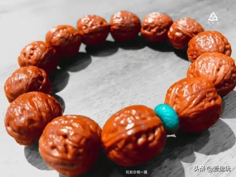 大汗手适合盘什么手串不用刷的,汗手适合盘什么大手串