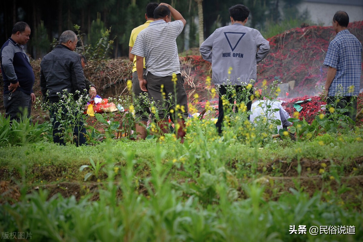 清明节女人上坟扫墓忌讳,今年清明节扫墓有什么忌讳吗