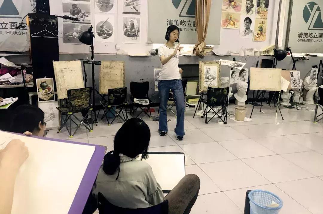 青春记实,青春记大学生在行动