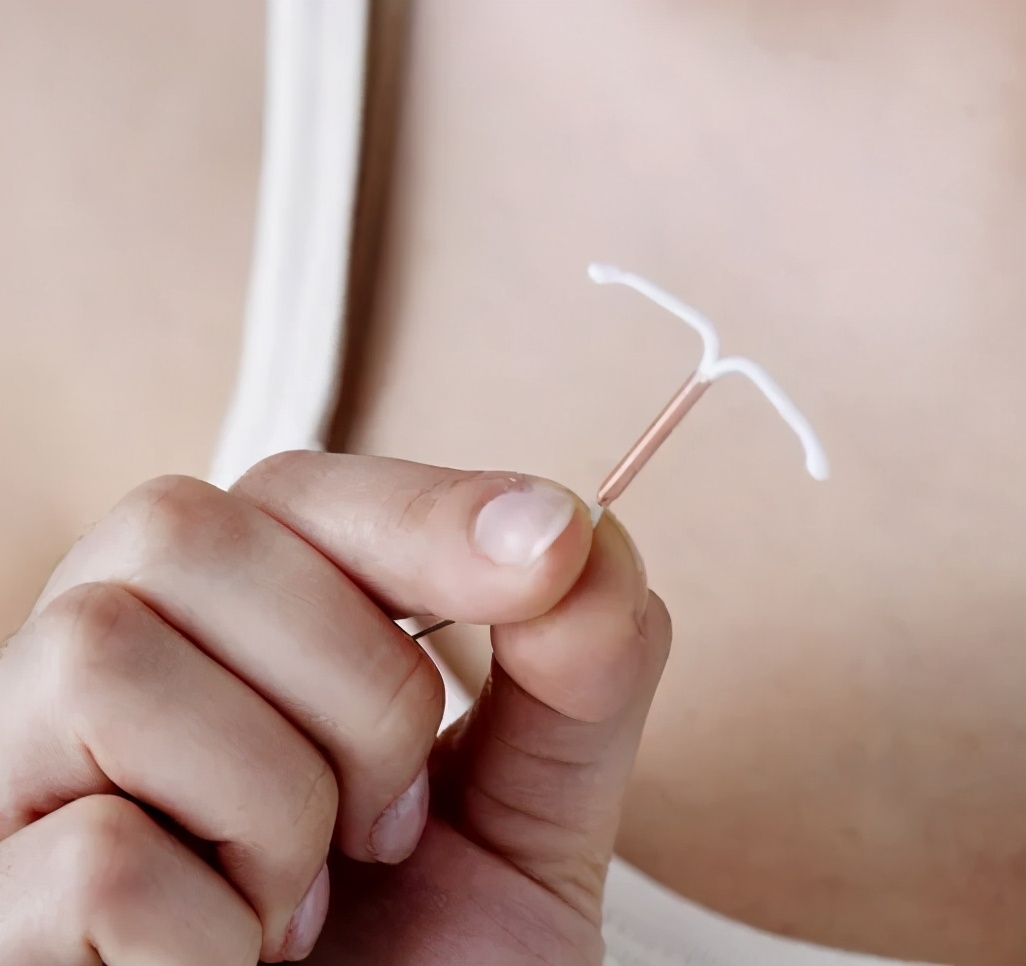 吃了避孕药后一个月内怀孕几率,吃了避孕药性激素对胎儿有影响吗