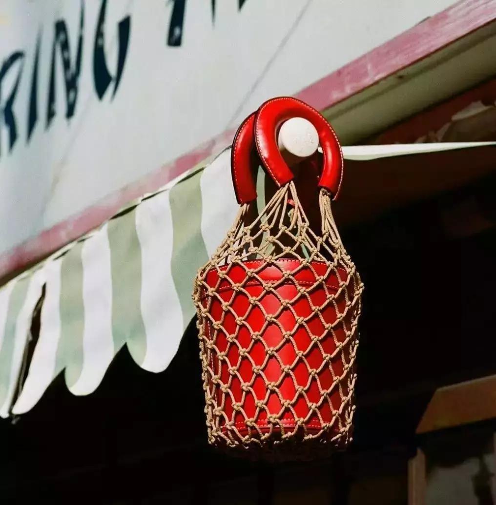 1000的包包值得买吗,1000块钱值得入手的包