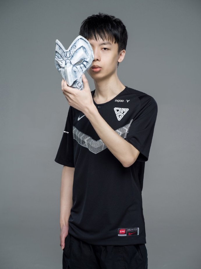 smlz大嘴一喷五湮灭,职业选手评价smlz大嘴